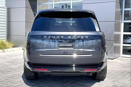 2026 Land Rover Range Rover P400 SE