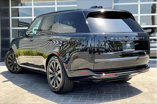 2025 Land Rover Range Rover P400 SE