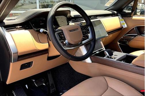 2025 Land Rover Range Rover P400 SE