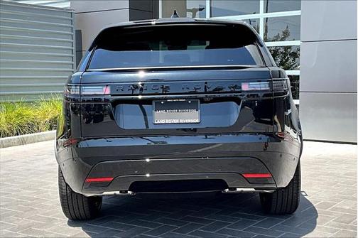 2026 Land Rover Range Rover Velar P250 SE R-Dynamic