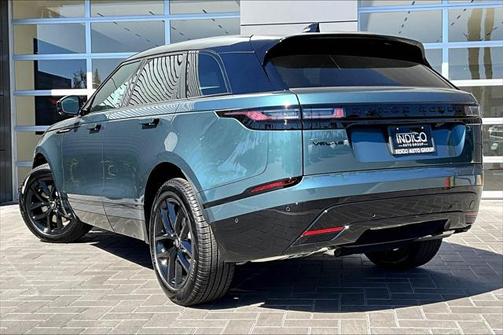 2026 Land Rover Range Rover Velar P250 SE R-Dynamic
