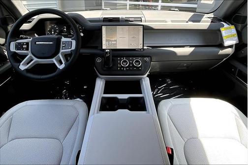 2025 Land Rover Defender 110 P400 S