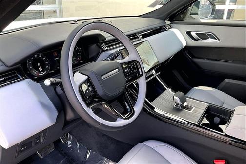 2026 Land Rover Range Rover Velar P250 SE R-Dynamic