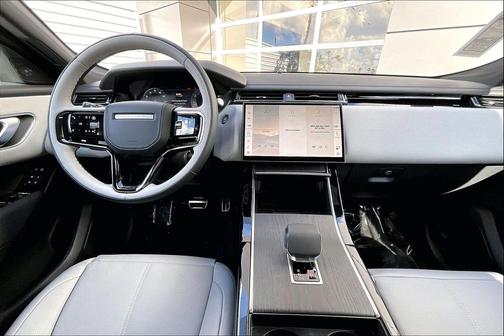 2026 Land Rover Range Rover Velar P250 SE R-Dynamic