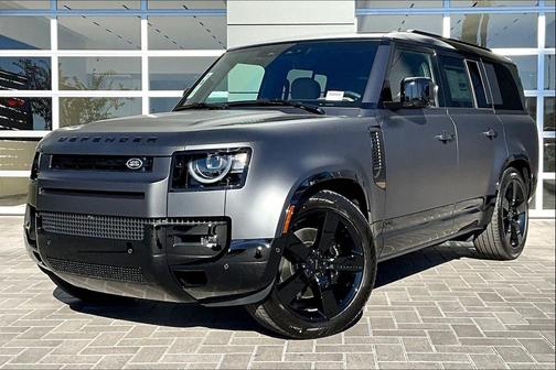 2026 Land Rover Defender V8