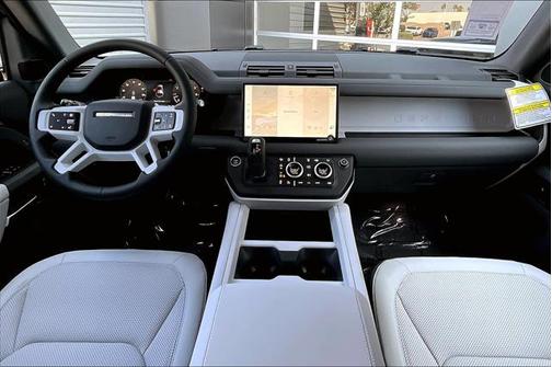 2025 Land Rover Defender 110 P300