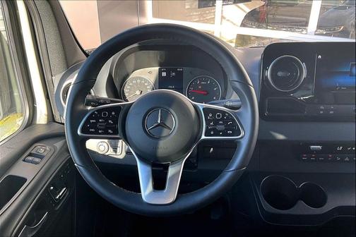 2024 Mercedes-Benz Sprinter 2500 Standard Roof