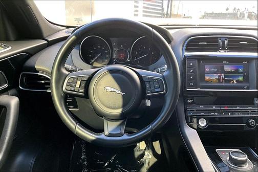 2018 Jaguar F-PACE 35t Premium