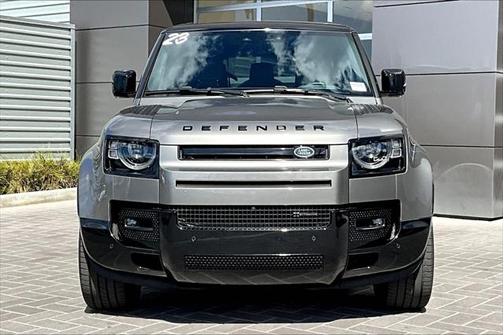 2023 Land Rover Defender 130 X-Dynamic SE
