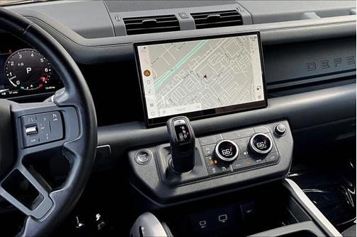 2023 Land Rover Defender 130 X-Dynamic SE
