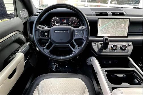 2023 Land Rover Defender 130 X-Dynamic SE