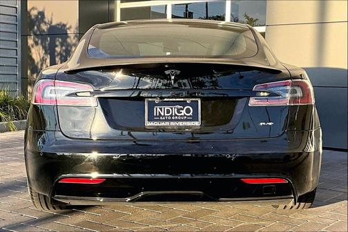 2022 Tesla Model S Plaid