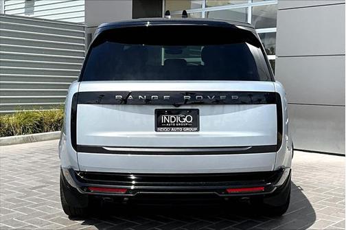2025 Land Rover Range Rover P530 SE