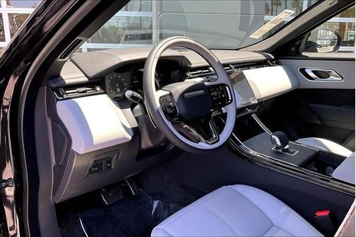 2026 Land Rover Range Rover Velar P250 SE R-Dynamic