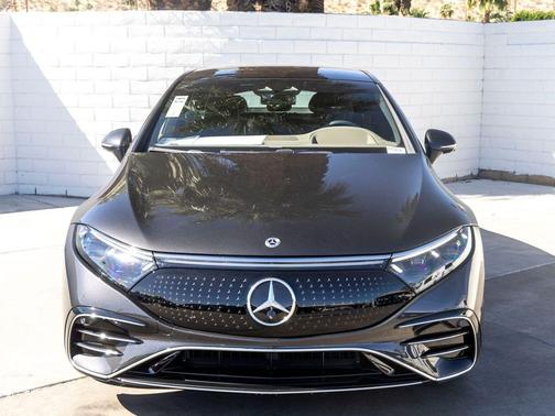 Graphite Gray Metallic 2023 Mercedes-Benz EQS 580 4MATIC
