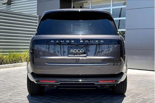 2025 Land Rover Range Rover P530 SE 7 Seat
