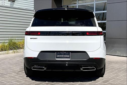 2025 Land Rover Range Rover Sport SE