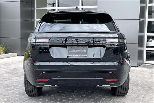 2026 Land Rover Range Rover Velar P250 SE R-Dynamic