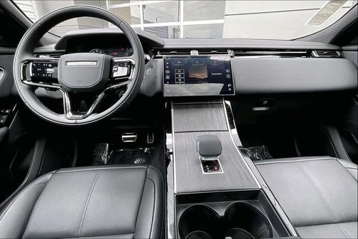 2026 Land Rover Range Rover Velar P250 SE R-Dynamic