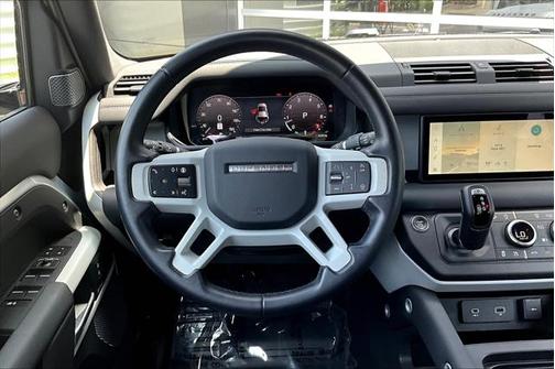 2024 Land Rover Defender 110 P300