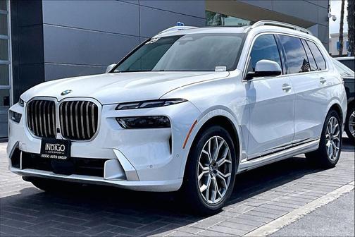 2025 BMW X7 xDrive40i