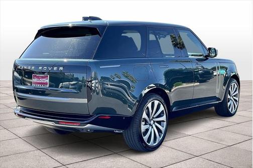 2025 Land Rover Range Rover P530 SE