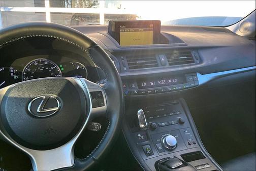 2012 Lexus CT 200h Base