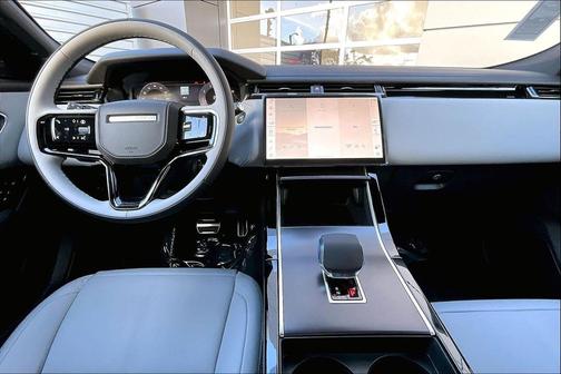 2026 Land Rover Range Rover Velar P250 SE R-Dynamic