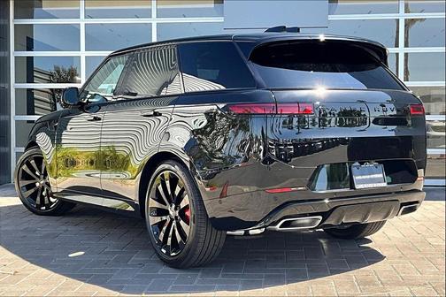 2025 Land Rover Range Rover Sport SE