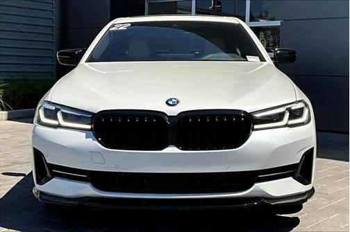 2022 BMW 530 i