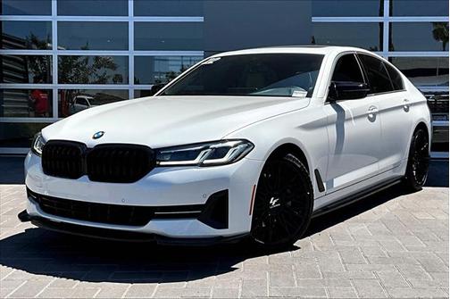 2022 BMW 530 i