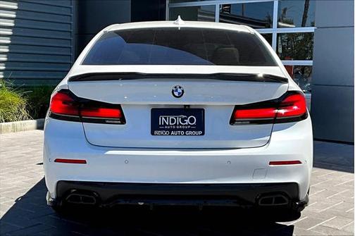 2022 BMW 530 i