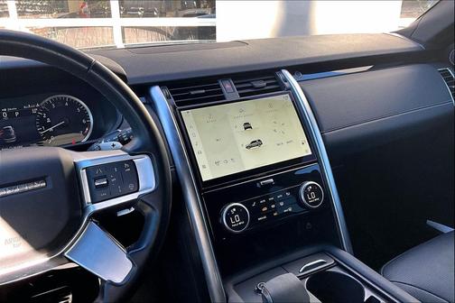 2023 Land Rover Discovery P300 S R-Dynamic