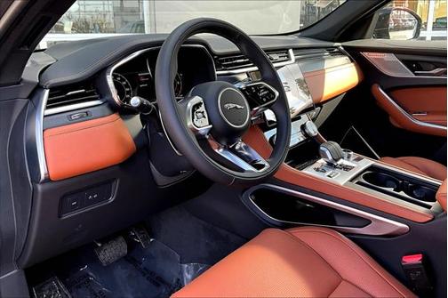 2025 Jaguar F-PACE R-Dynamic S P400 AWD Automatic