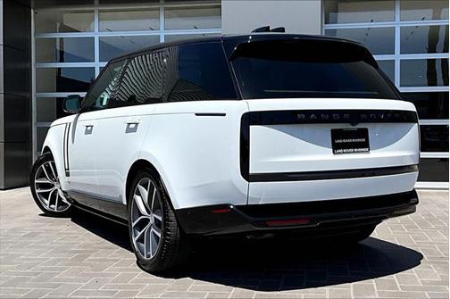 2025 Land Rover Range Rover P400 SE