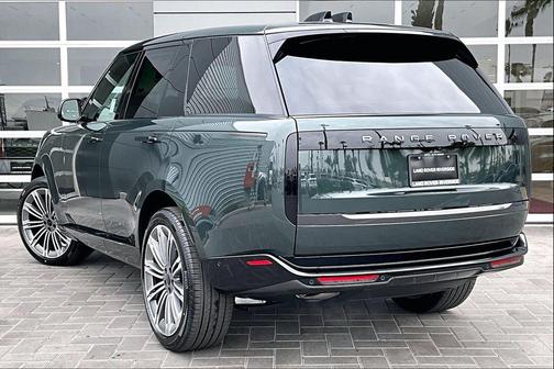 2026 Land Rover Range Rover P400 SE