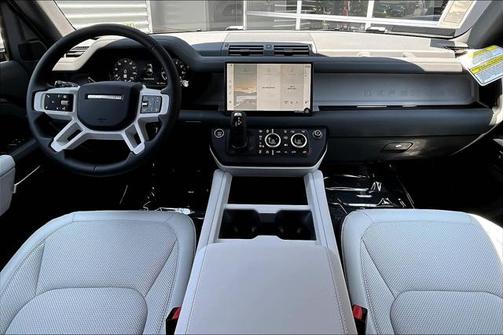 2025 Land Rover Defender 110 P400 S