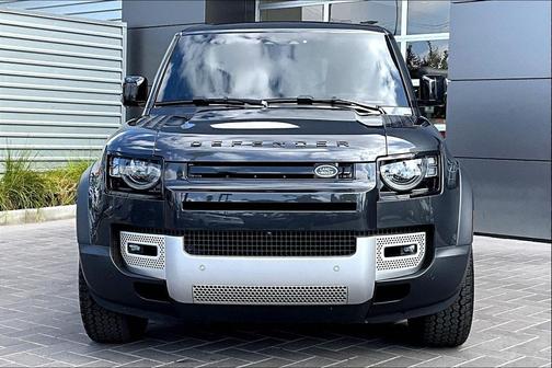 2025 Land Rover Defender 110 P400 S