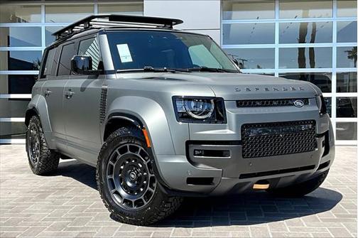 2025 Land Rover Defender 110 V8
