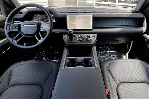 2025 Land Rover Defender 130 P400 X-Dynamic SE