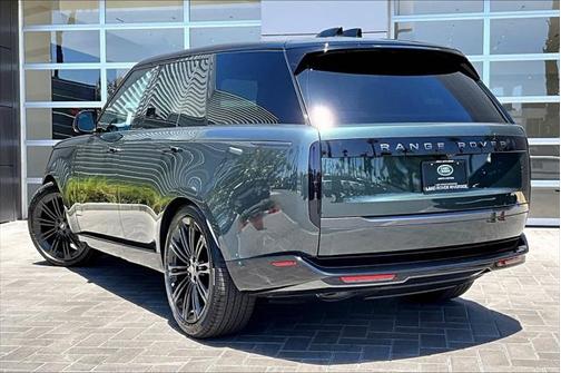 2025 Land Rover Range Rover P400 SE