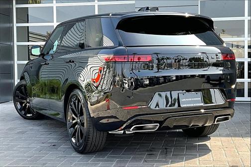 2025 Land Rover Range Rover Sport SE