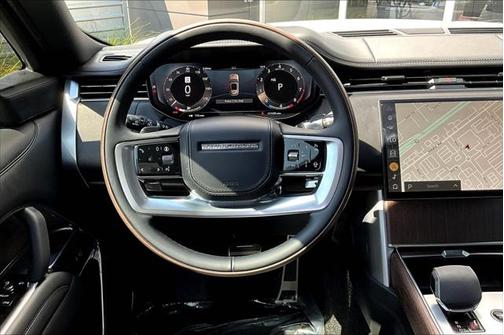 2025 Land Rover Range Rover P530 SE