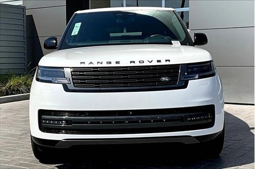 2025 Land Rover Range Rover P530 SE
