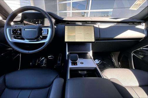 2026 Land Rover Range Rover P400 SE 7 Seat