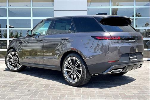 Charente Gray Premium Metallic 2026 Land Rover Range Rover Sport SE