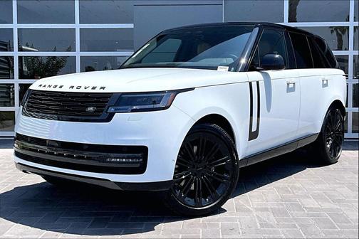 Fuji White 2026 Land Rover Range Rover P400 SE