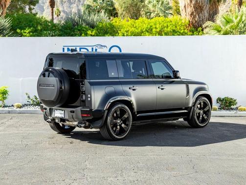 Carpathian Grey Premium Metallic 2024 Land Rover Defender 110 P525 Carpathian Edition