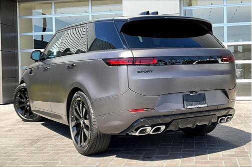 2025 Land Rover Range Rover Sport SE