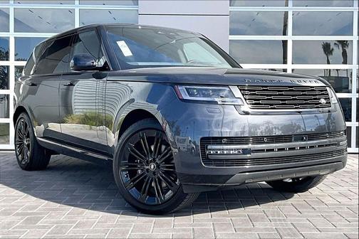 2025 Land Rover Range Rover P400 SE 7 Seat